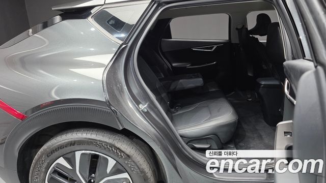 Kia EV6 2023 — photo 17