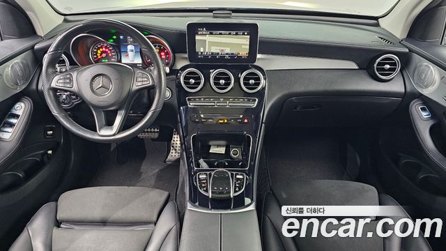 Mercedes-Benz GLC-Class 2019 — photo 10