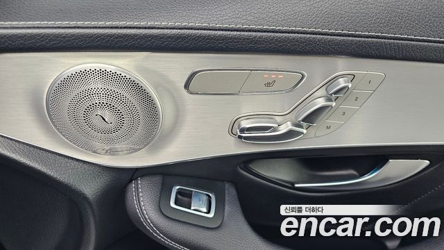 Mercedes-Benz GLC-Class 2019 — photo 30