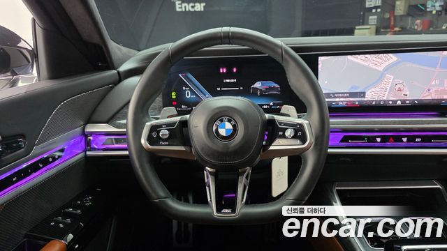 BMW 7-Series 2023 — photo 20