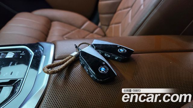BMW 7-Series 2023 — photo 22