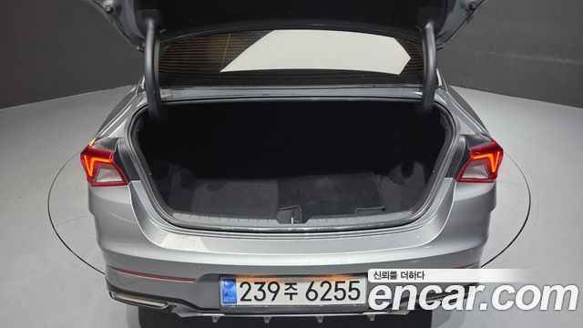Kia K5 2022 — photo 22