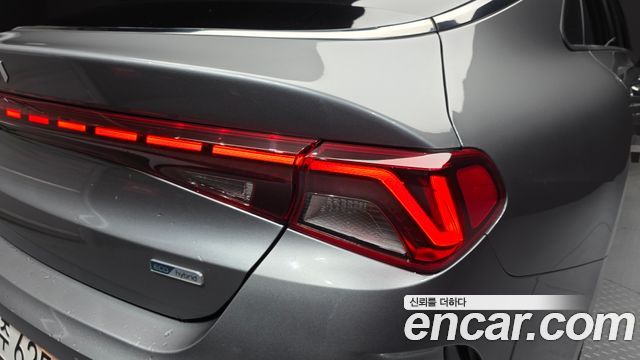 Kia K5 2022 — photo 9