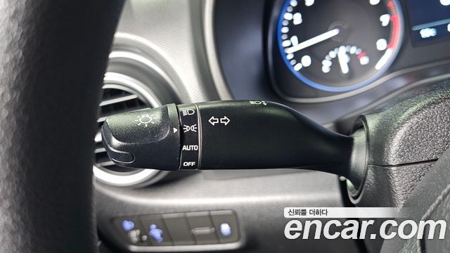 Hyundai Kona 2018 — photo 12