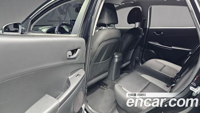 Hyundai Kona 2018 — photo 17