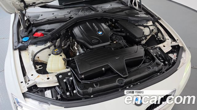BMW 3-Series 2017 — photo 6