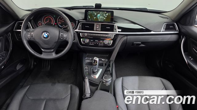 BMW 3-Series 2017 — photo 7