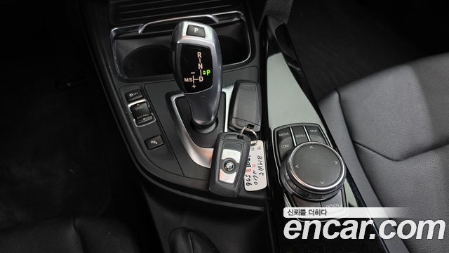 BMW 3-Series 2017 — photo 9