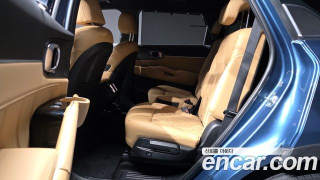 Kia Sorento 2023 — photo 18