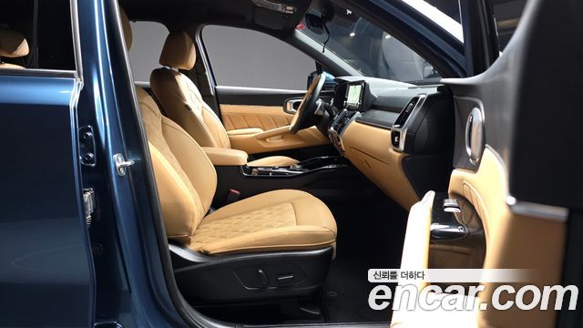 Kia Sorento 2023 — photo 16