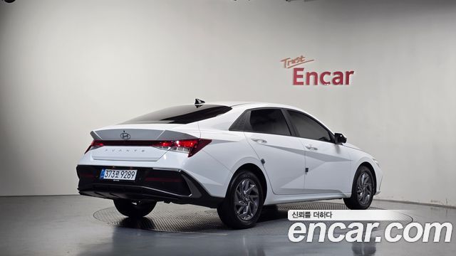 Hyundai AVANTE 2026 — photo 2