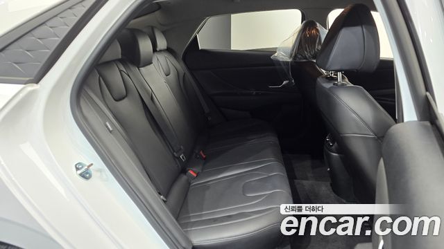 Hyundai AVANTE 2026 — photo 17