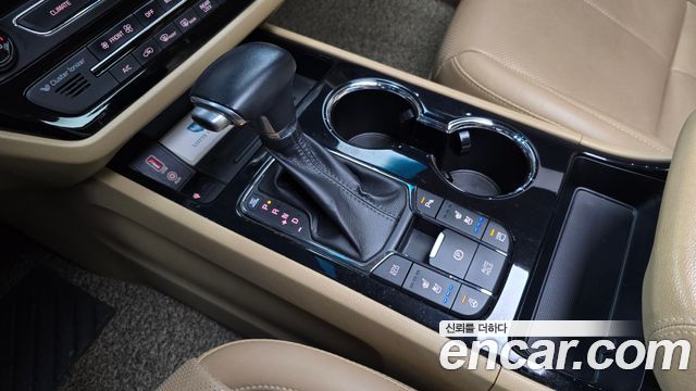 Kia Canival 2019 — photo 12