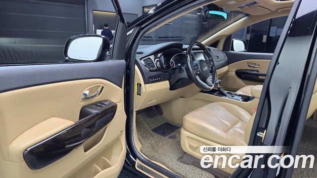 Kia Canival 2019 — photo 13