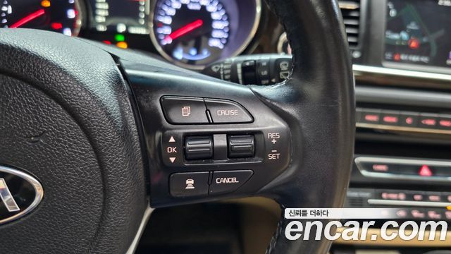 Kia Canival 2019 — photo 23