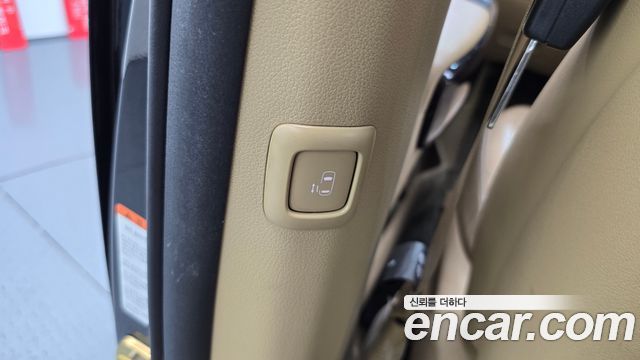 Kia Canival 2019 — photo 24