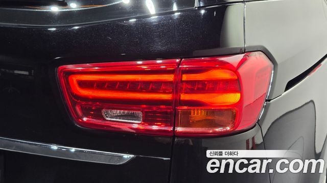 Kia Canival 2019 — photo 9