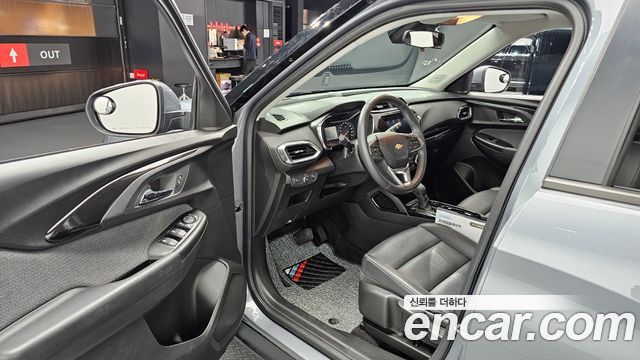 Chevrolet Korea Trailblazer 2021 — photo 13