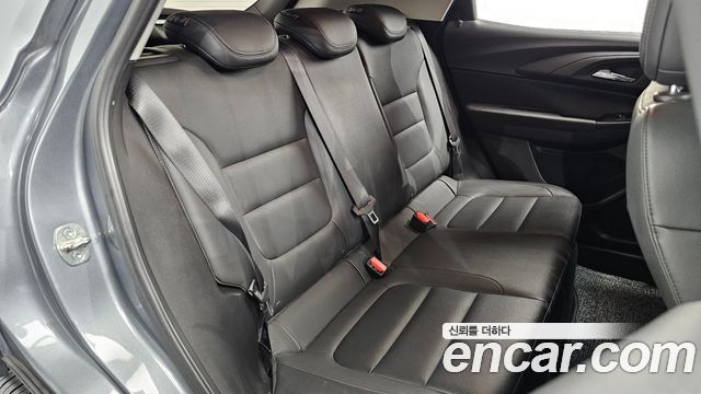 Chevrolet Korea Trailblazer 2021 — photo 17