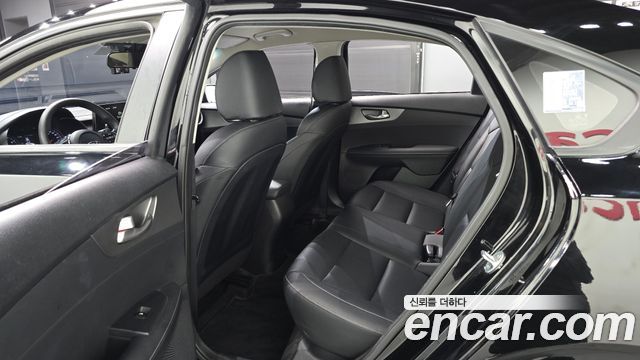 Kia K3 2019 — photo 11