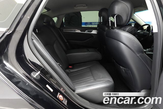 Hyundai Genesis 2015 — photo 9