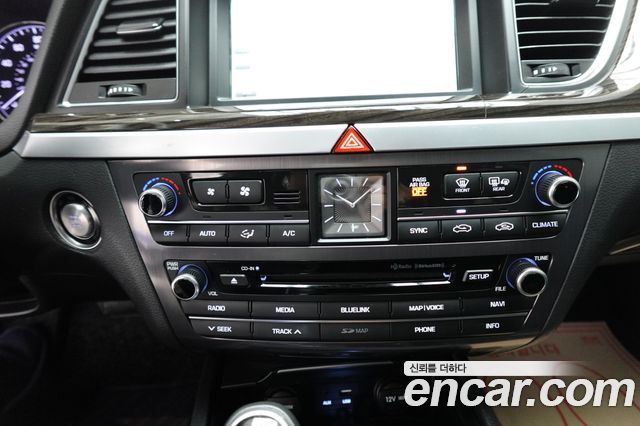 Hyundai Genesis 2015 — photo 14