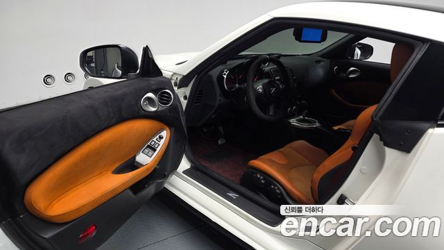 Nissan 370Z 2018 — photo 13