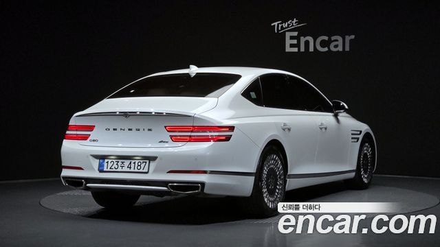 Genesis G80 2022 — photo 2