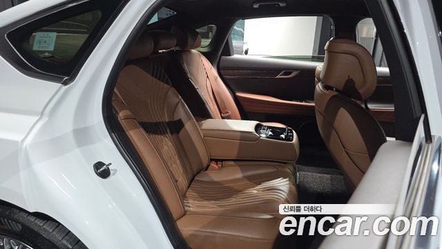 Genesis G80 2022 — photo 17
