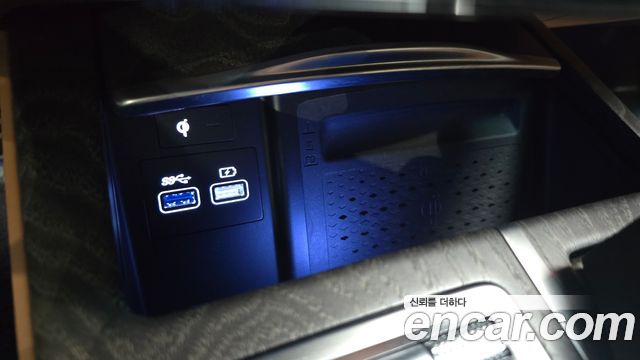 Genesis G80 2022 — photo 27