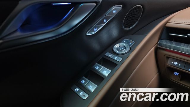 Genesis G80 2022 — photo 28