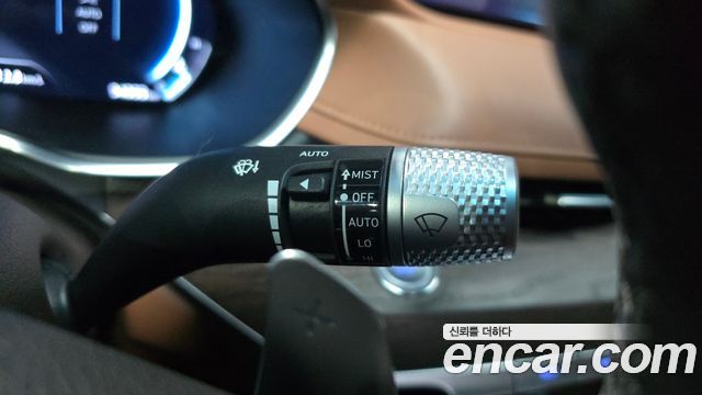 Genesis G80 2022 — photo 30