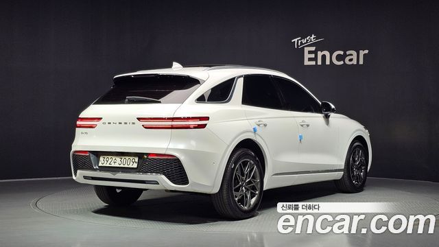 Genesis GV70 2021 — photo 2