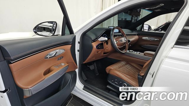 Genesis GV70 2021 — photo 13