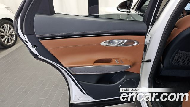 Genesis GV70 2021 — photo 15