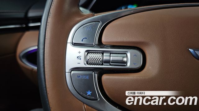 Genesis GV70 2021 — photo 16