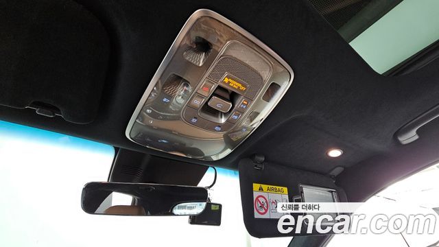 Genesis GV70 2021 — photo 33