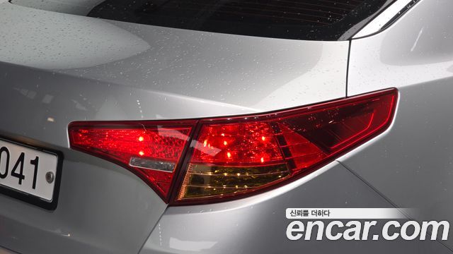 Kia K5 2013 — photo 9
