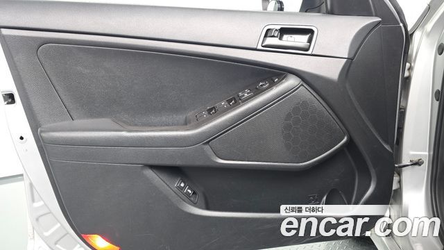 Kia K5 2013 — photo 14