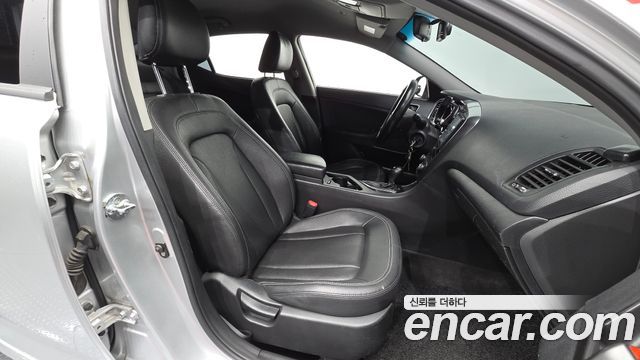 Kia K5 2013 — photo 16