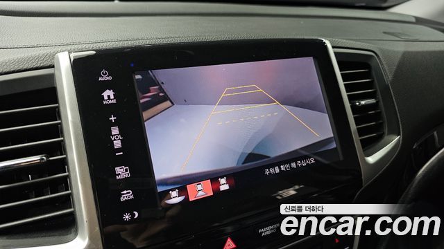 Honda Pilot 2017 — photo 13