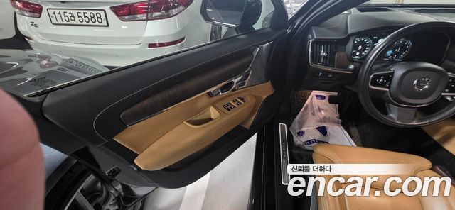 Volvo S90 2021 — photo 11