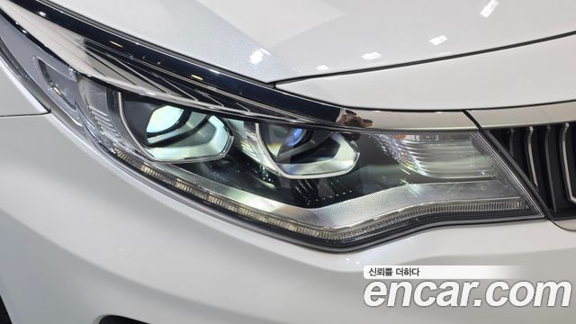 Kia K5 2019 — photo 8