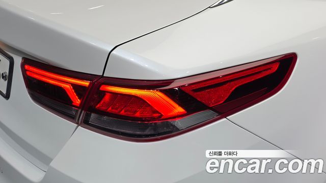 Kia K5 2019 — photo 9