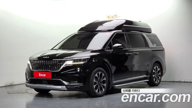Kia Canival 2022 — photo 1