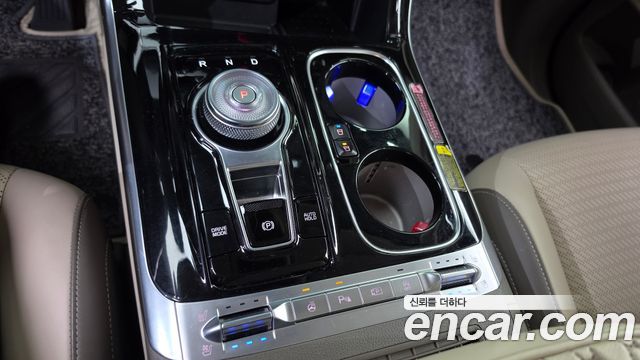Kia Canival 2022 — photo 9