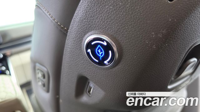 Kia Canival 2022 — photo 17