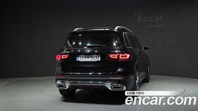 Mercedes-Benz GLB-Class 2020 — photo 4
