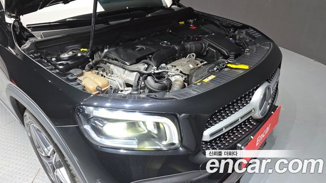 Mercedes-Benz GLB-Class 2020 — photo 6