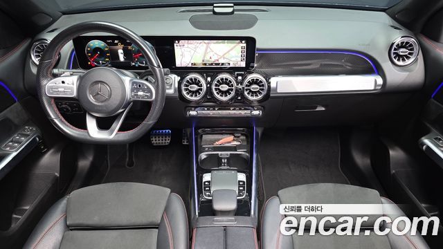 Mercedes-Benz GLB-Class 2020 — photo 10